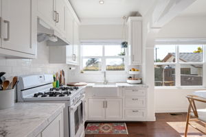 08 - Kitchen