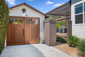 31 - Garage