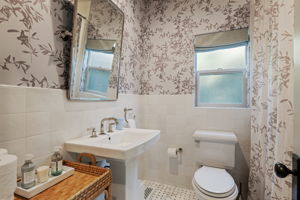 28-Bathroom