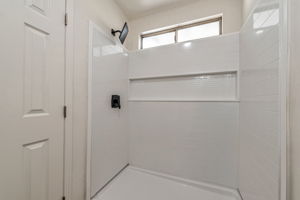  Photo 36