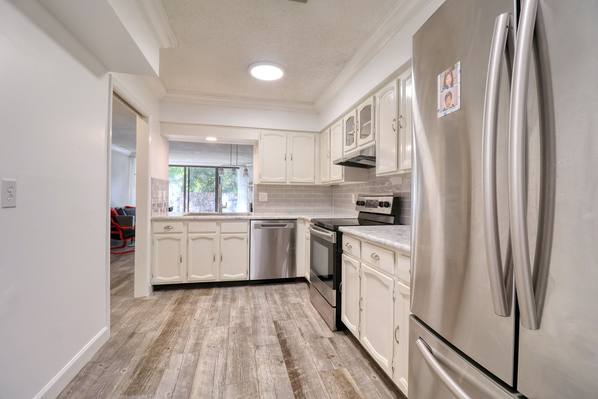 Plenty of Cabinets & Counter Space
