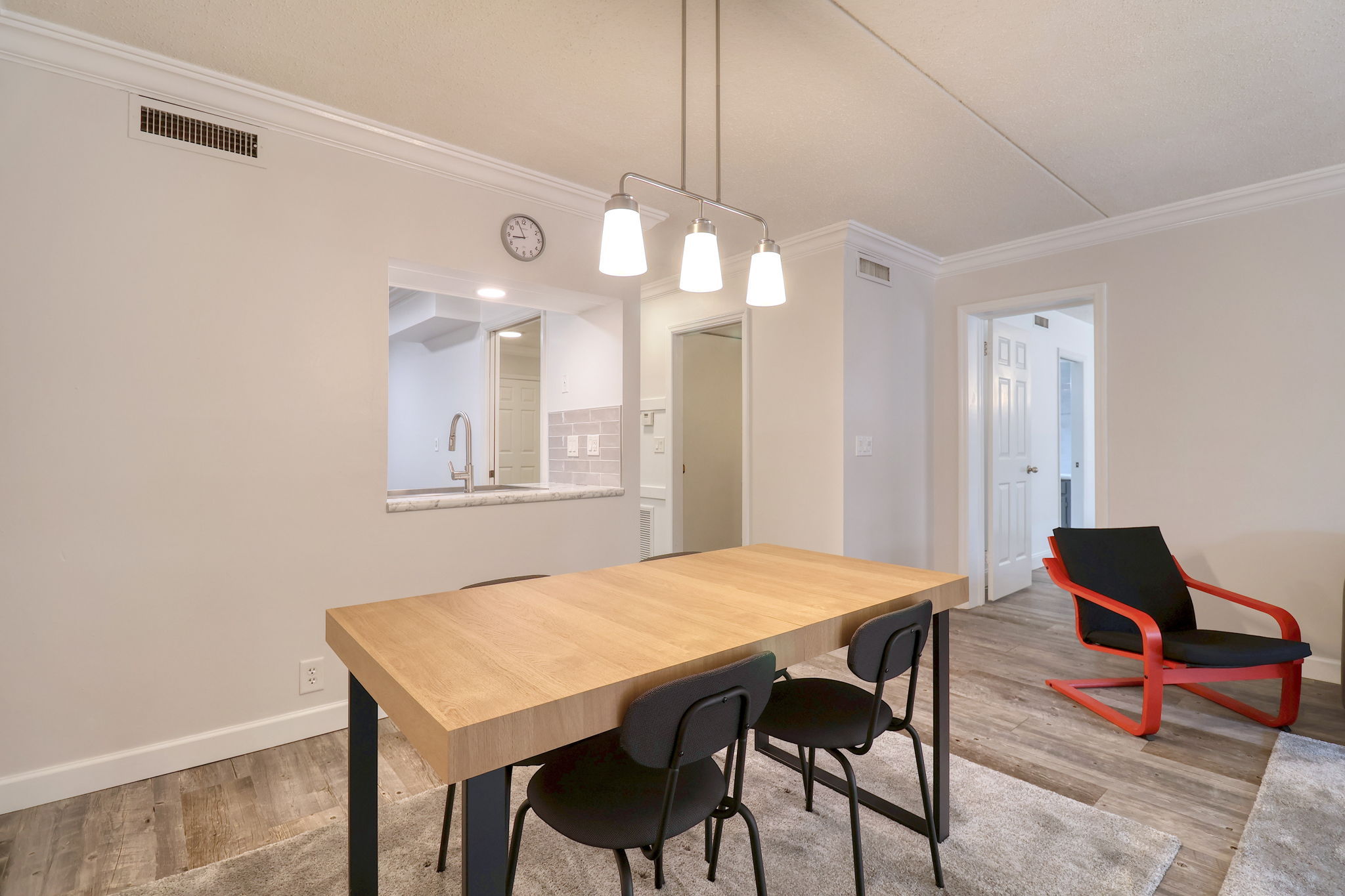 Additional Dining Area