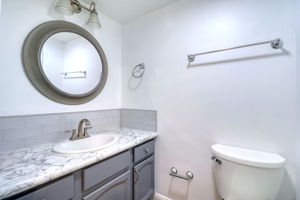 Luxurious 2nd Bathroom