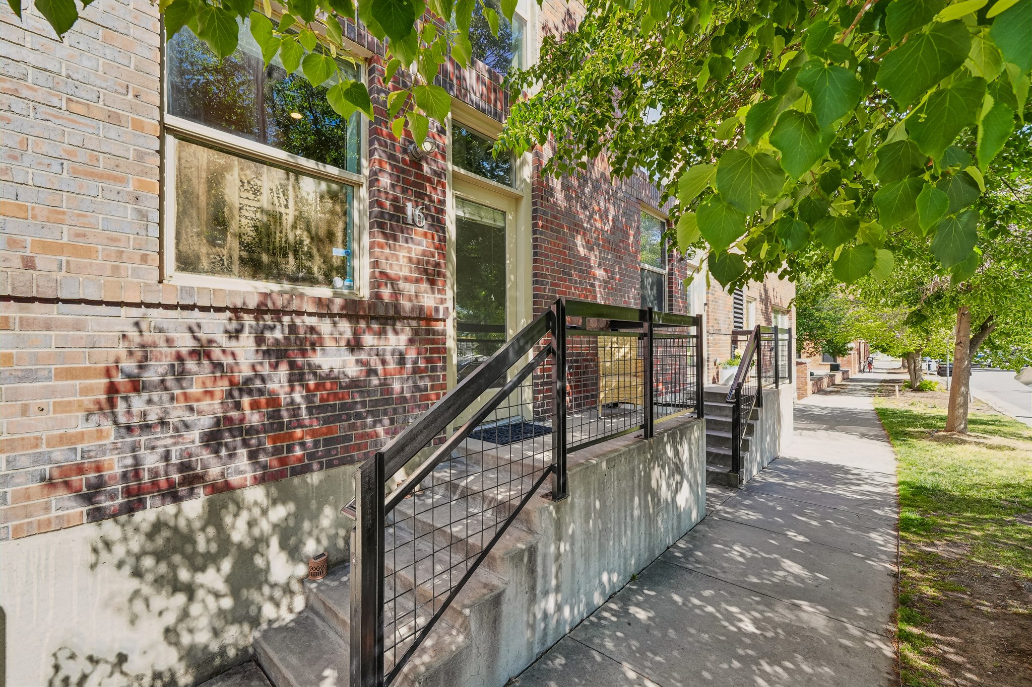 Osage St 16-S1205-001.jpg