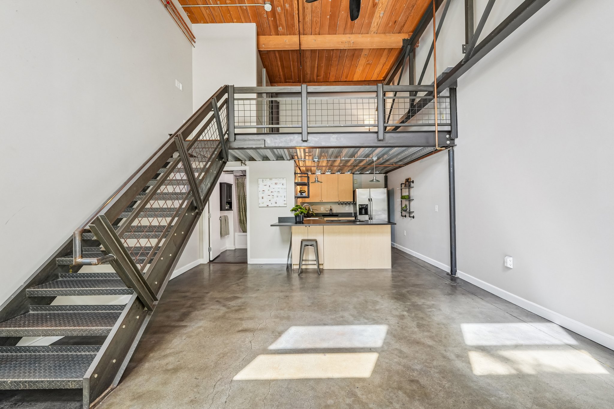 Osage St 16-S1205-005.jpg