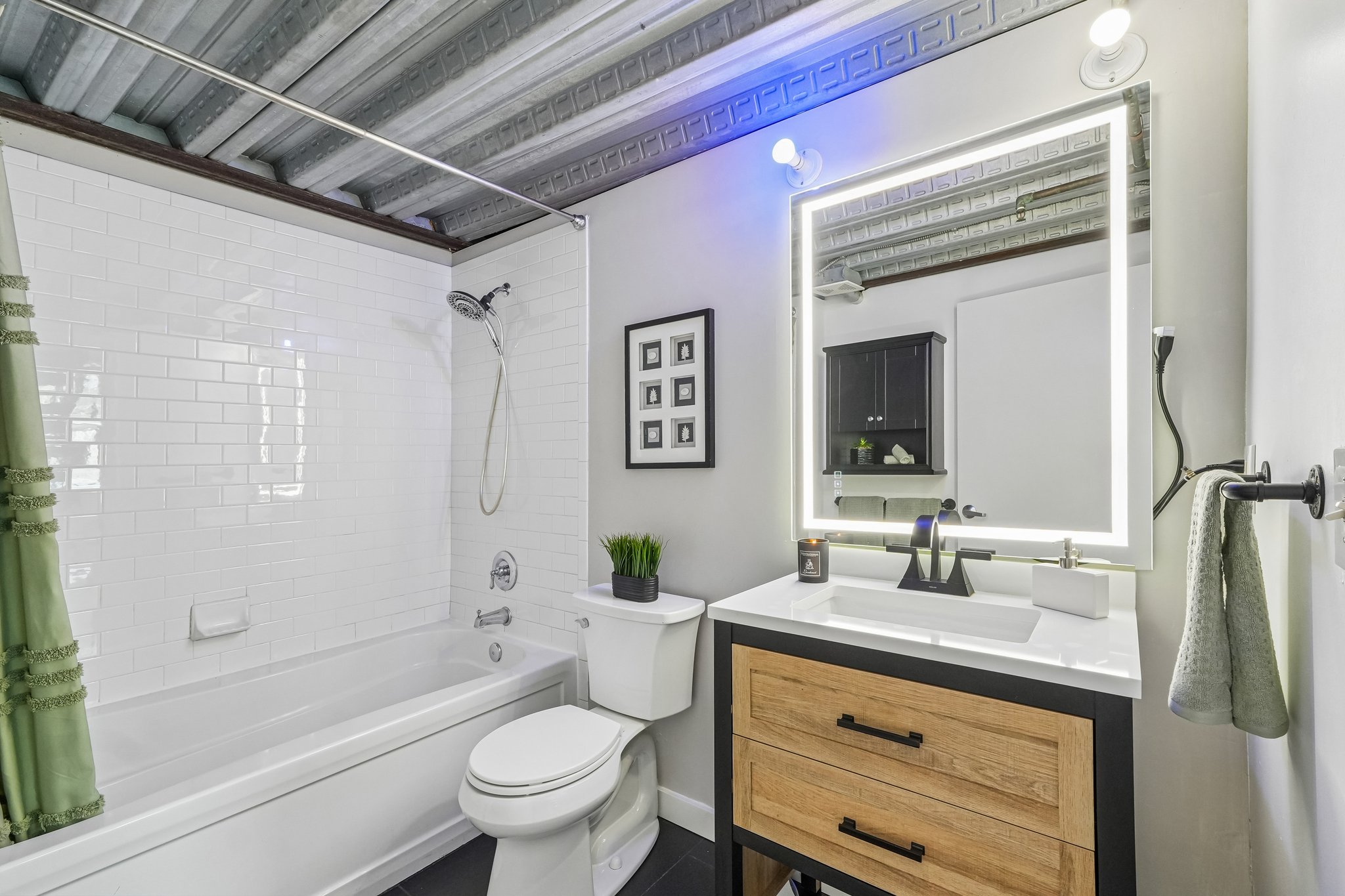 Osage St 16-S1205-016.jpg