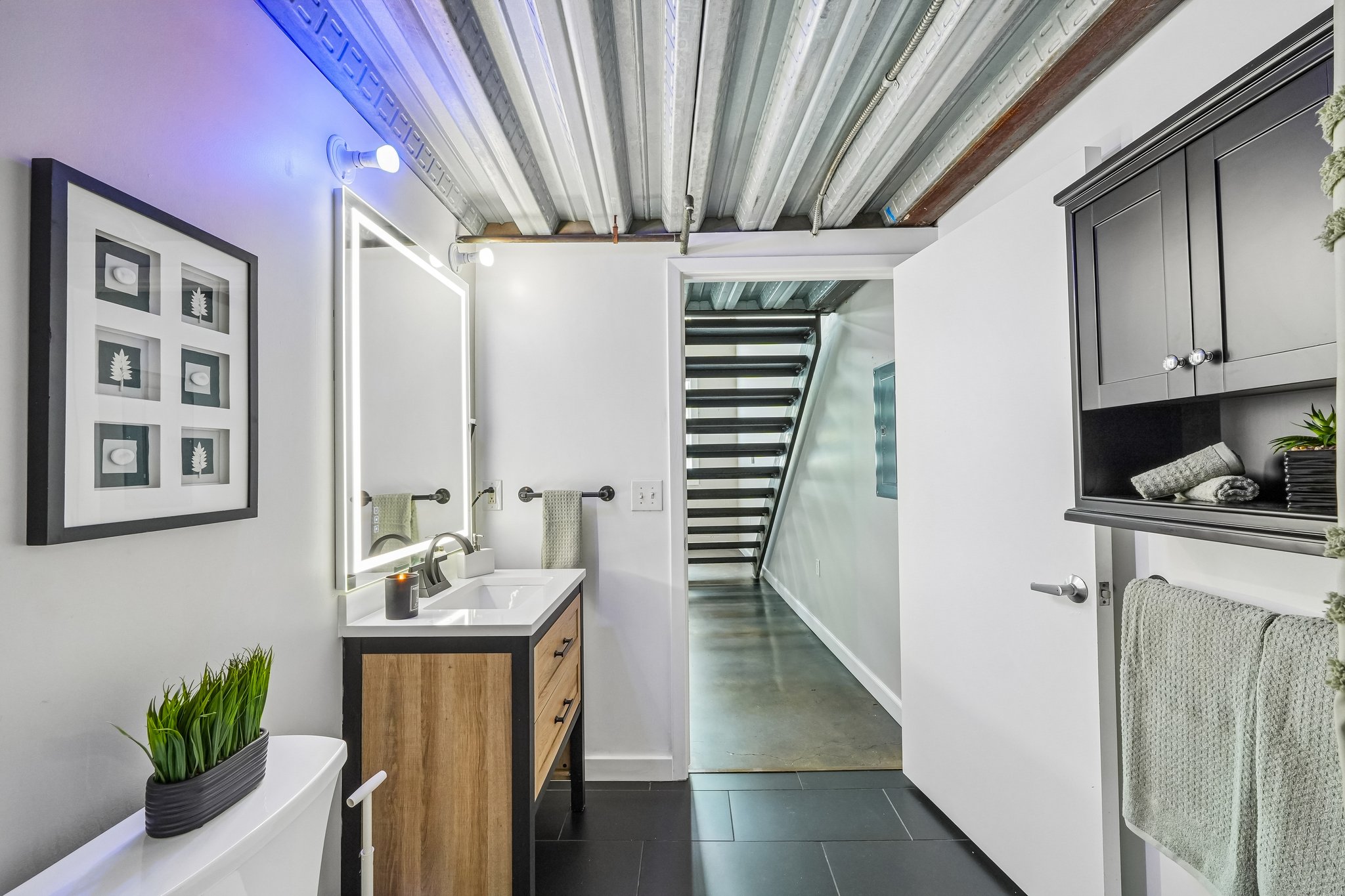 Osage St 16-S1205-017.jpg