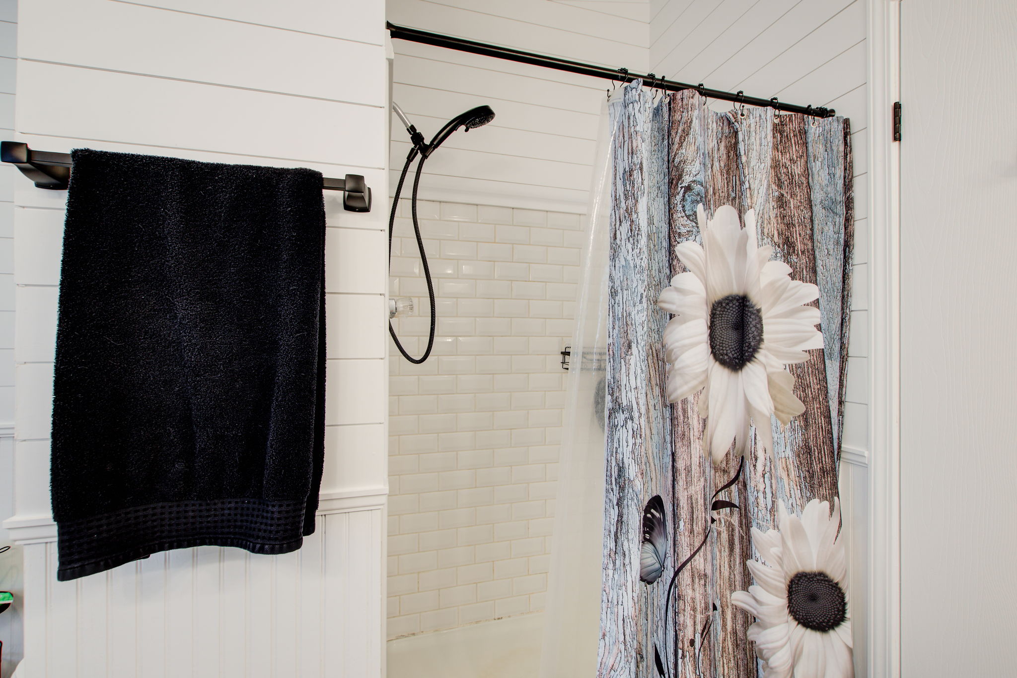 16 Main BR En Suite C