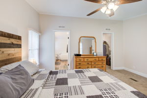 13 Main BR C w En Suite View