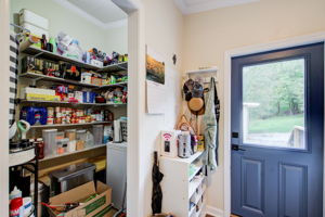 23 Pantry w Ext Walkout