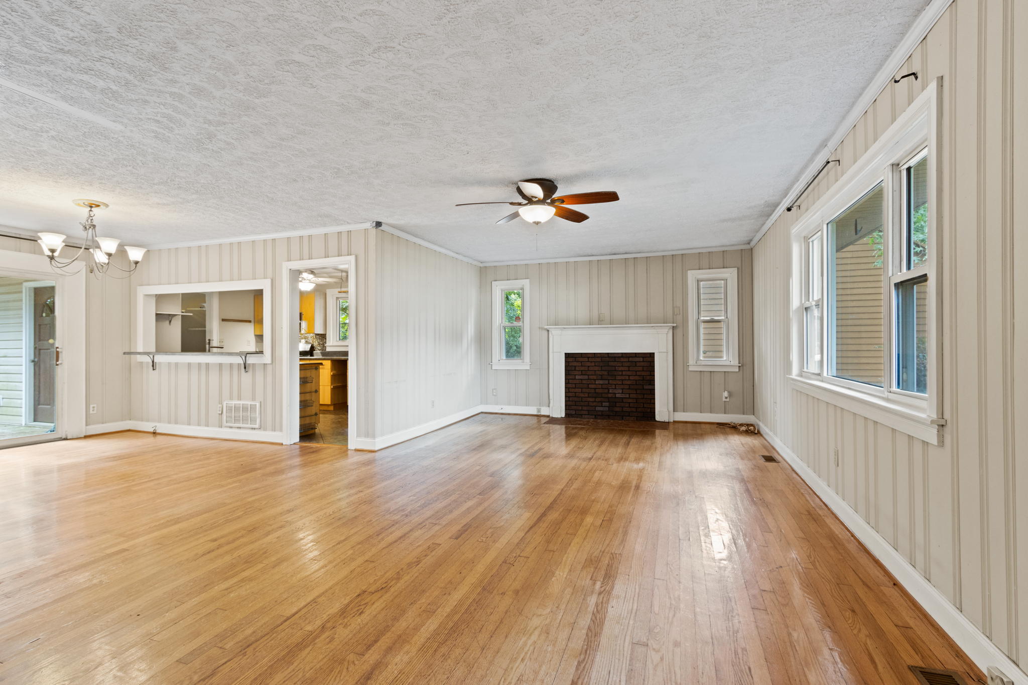 1111 Roper Mountain Rd, Greenville, SC 29615, USA Photo 4