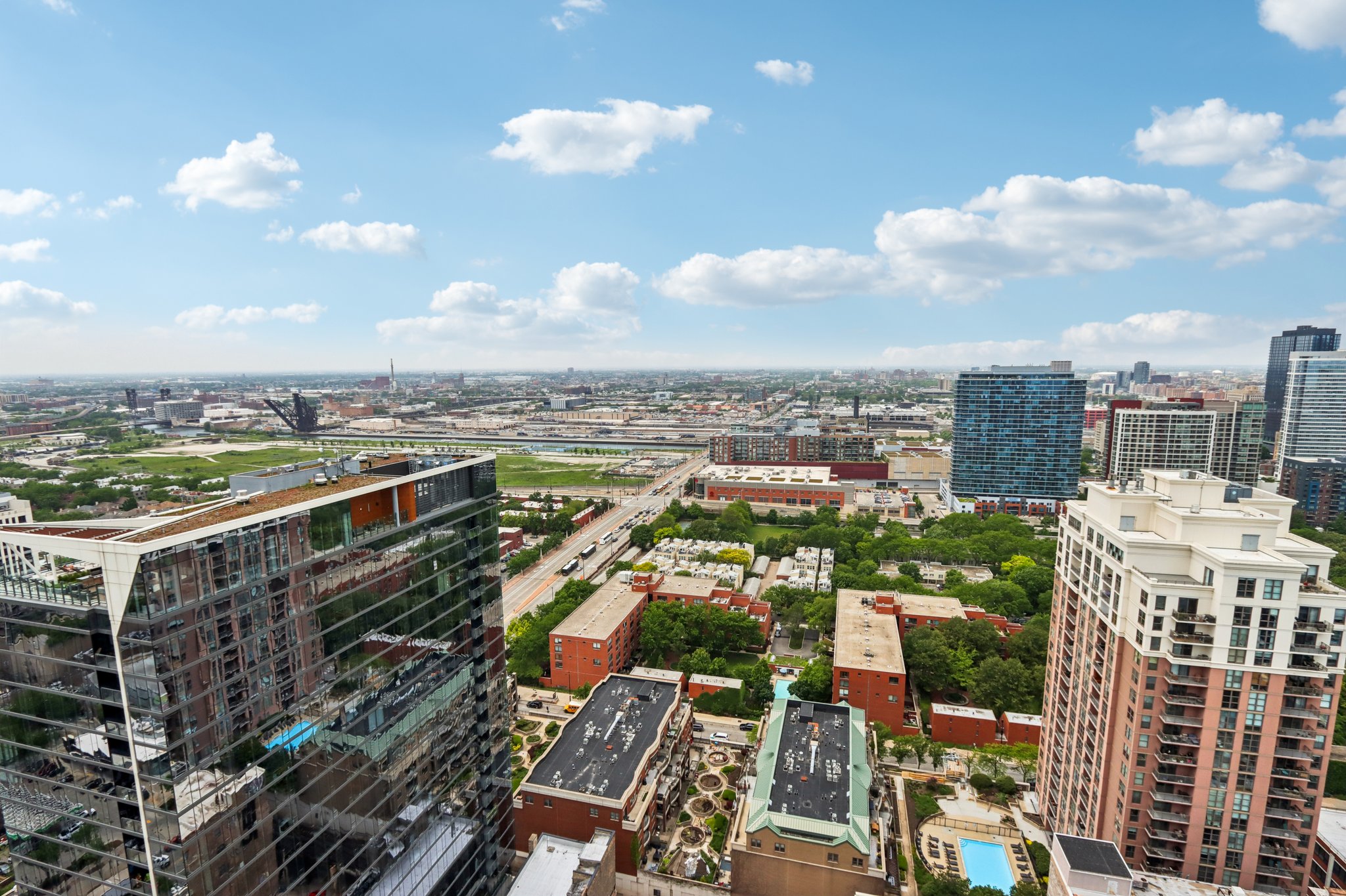 S Wabash Ave 1410-0406-912.jpg