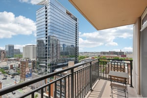 S Wabash Ave 1410-0406-021.jpg