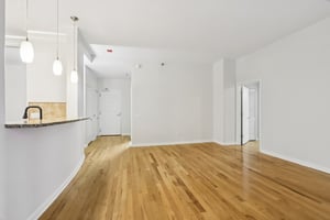 S Wabash Ave 2601-S2108-009.jpg