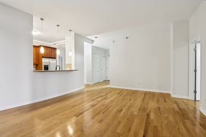 S Wabash Ave 2601-S2108-010.jpg