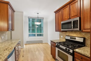 S Wabash Ave 2601-S2108-013.jpg