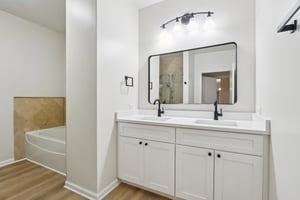 S Wabash Ave 2601-S2108-024.jpg
