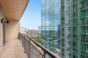 S Wabash Ave 2601-S2108-029.jpg