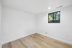 W 5575-S1506-031.jpg