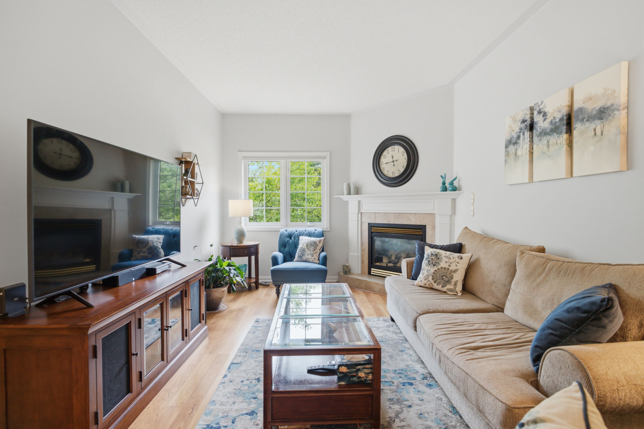  Photo 34
