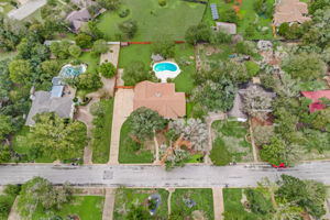 Shady Hollow Dr -046