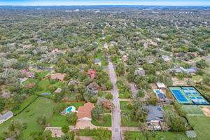 Shady Hollow Dr -048
