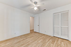 Shady Hollow Dr -030