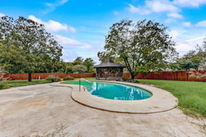 Shady Hollow Dr -042