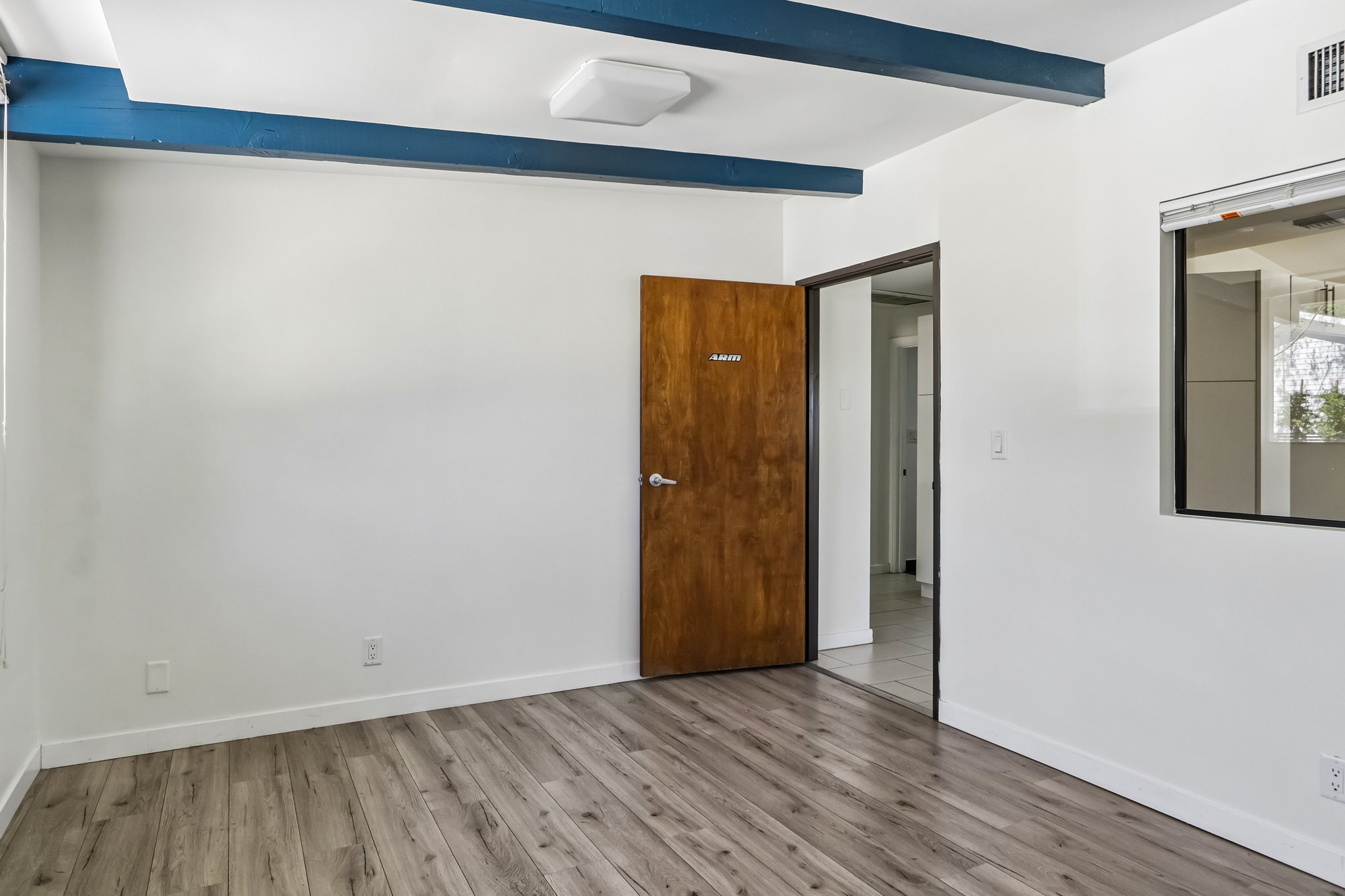 Sheldon St-S2504-018.jpg