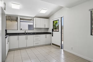 Sheldon St-S2504-010.jpg