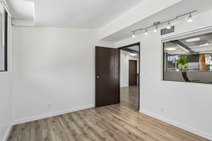 Sheldon St-S2504-012.jpg