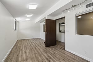 Sheldon St-S2504-013.jpg