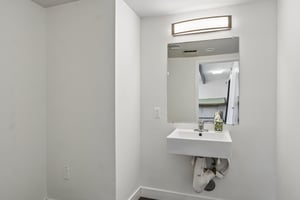 Sheldon St-S2504-016.jpg