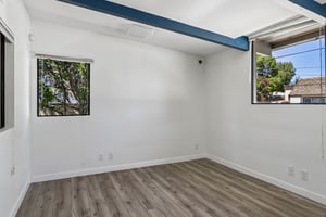 Sheldon St-S2504-017.jpg