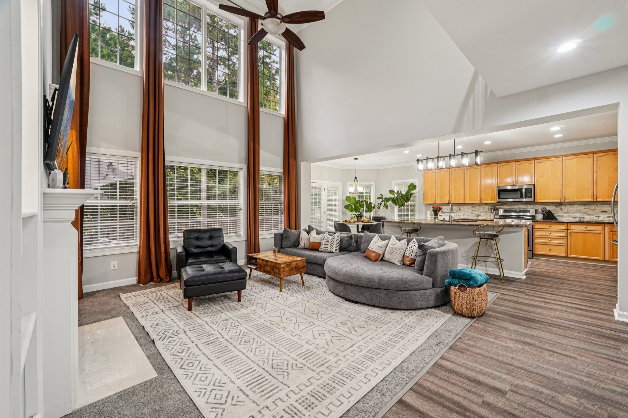 Fountaingrove Dr-S2709-011.jpg