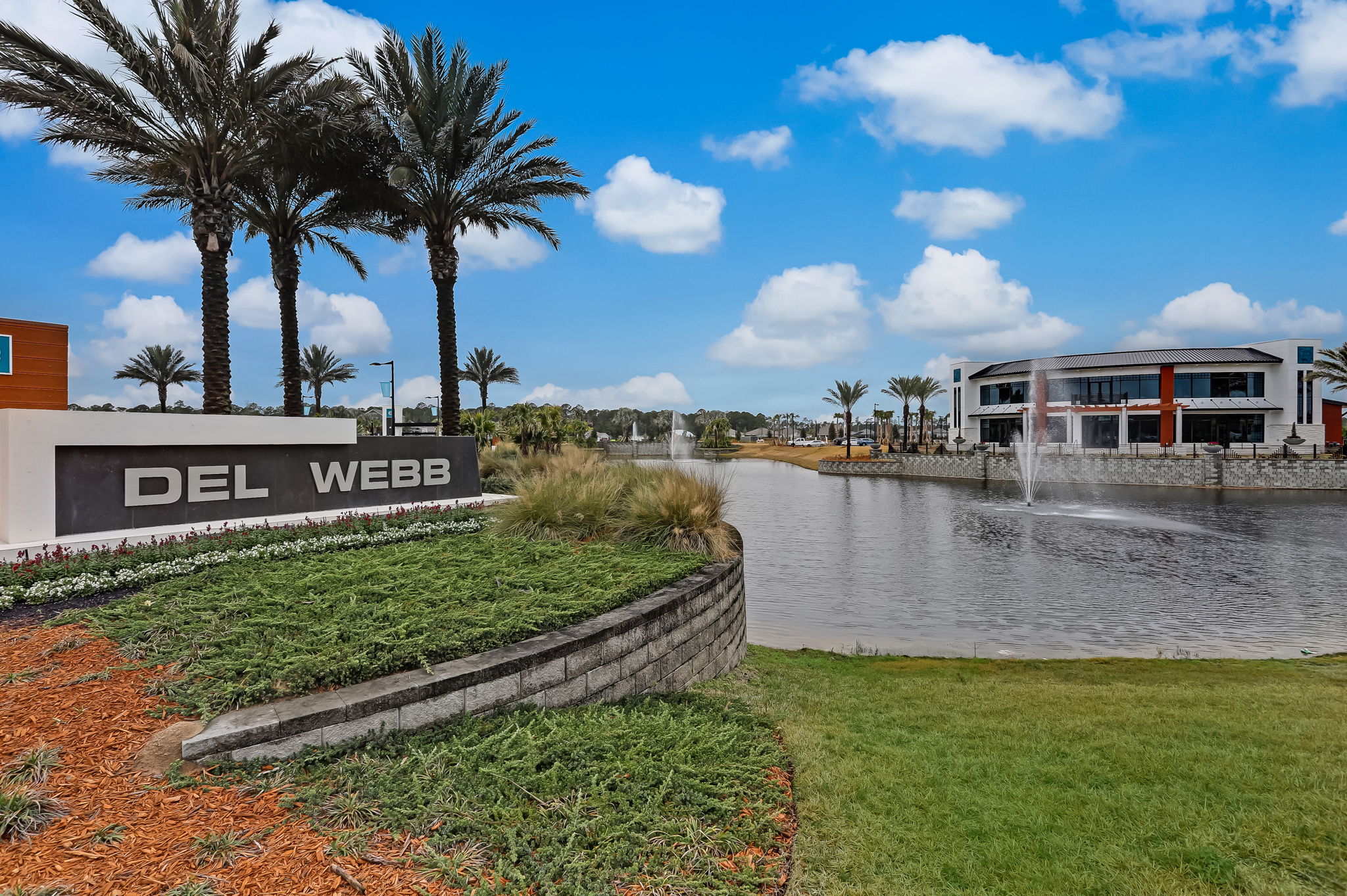 e Town Del Webb