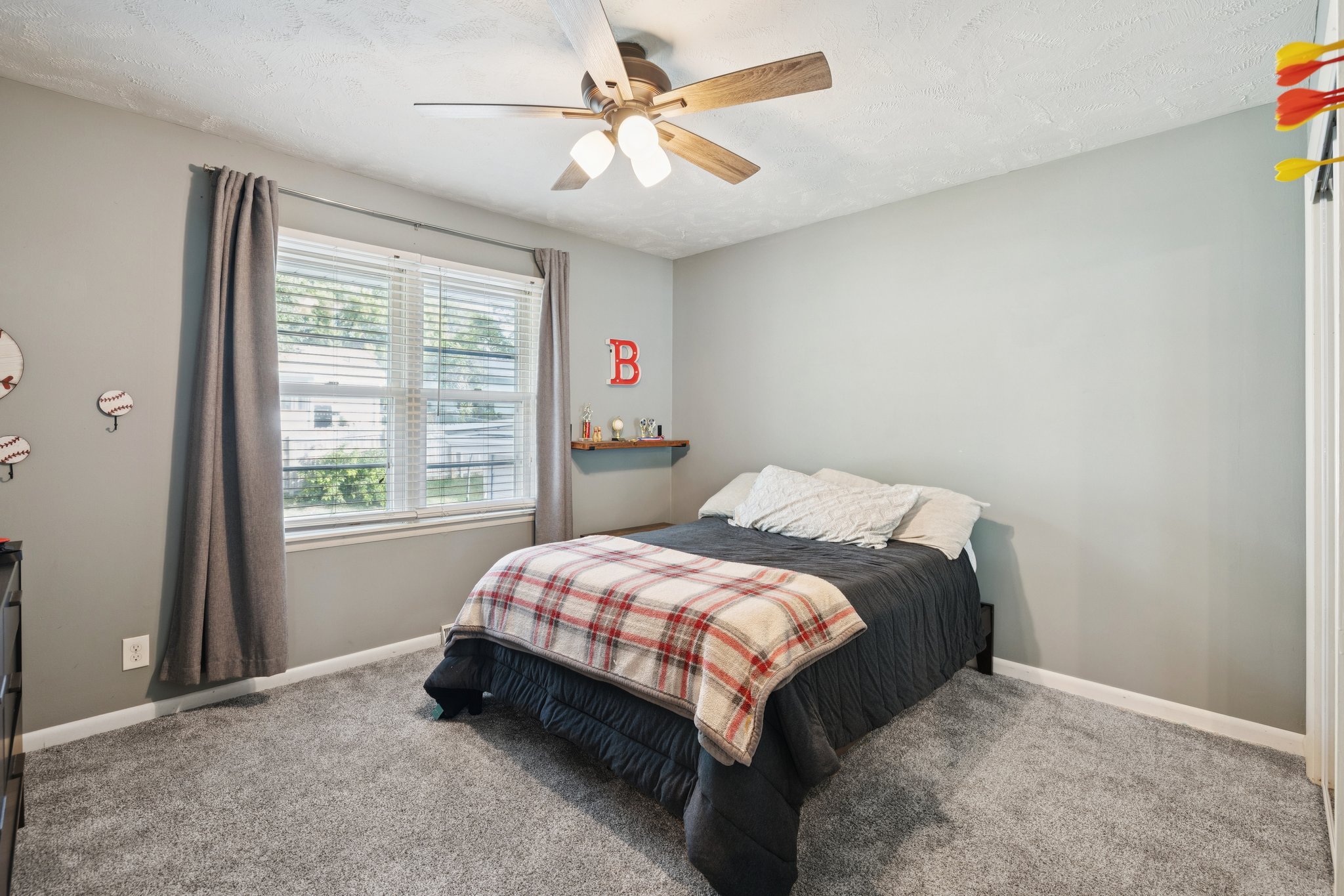 7232 - 11116 Hilltop Ave_019.jpg