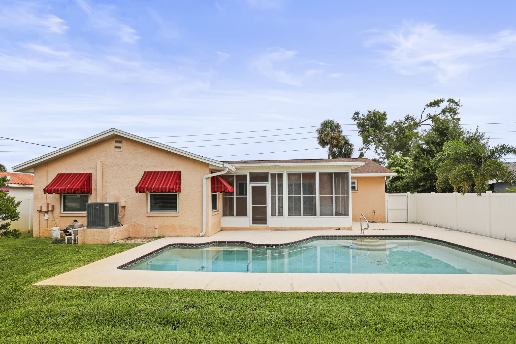 Pool - 495A2585