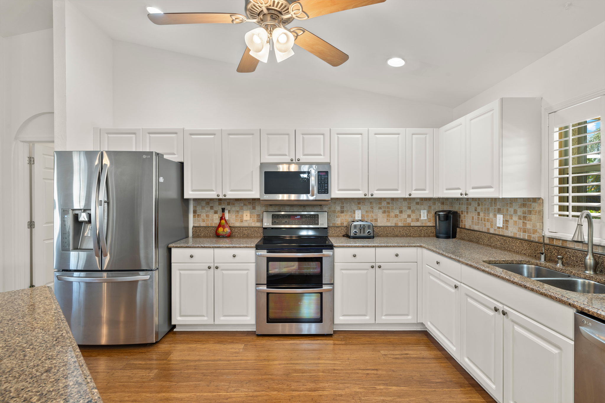 Kitchen 1 of 3