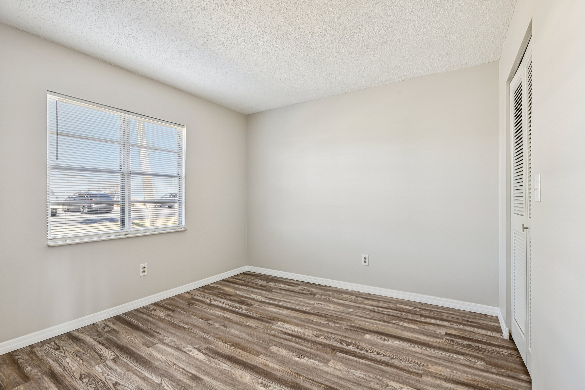 Carriage Hill Dr 1-S2801-026.jpg