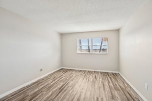 Carriage Hill Dr 1-S2801-022.jpg