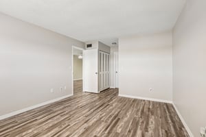 Carriage Hill Dr 1-S2801-023.jpg