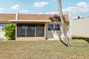 Carriage Hill Dr 1-S2801-033.jpg