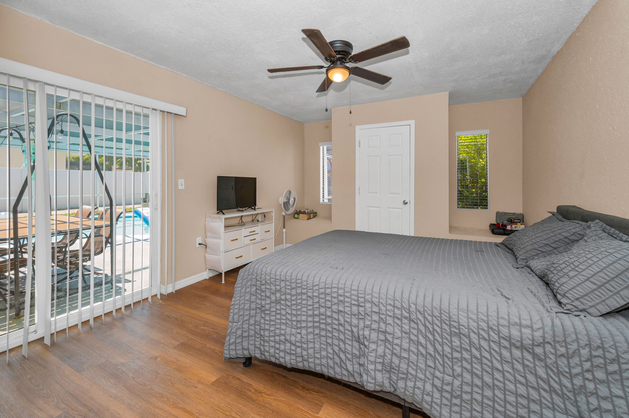 Bedroom2