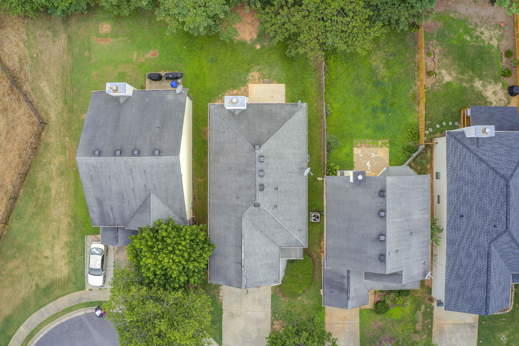 39 Aerial Lot + Neighborhood Bird's Eye View