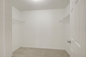 23 Main BR En Suite B Walk In Closet