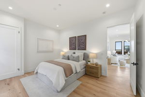 026_F8_1113 Pine Ave