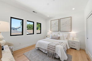 032_F8_1113 Pine Ave