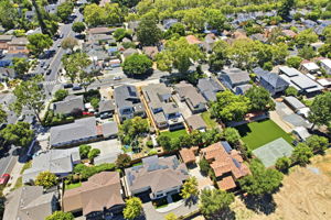 009_F8_AERIAL_1113 Pine Ave