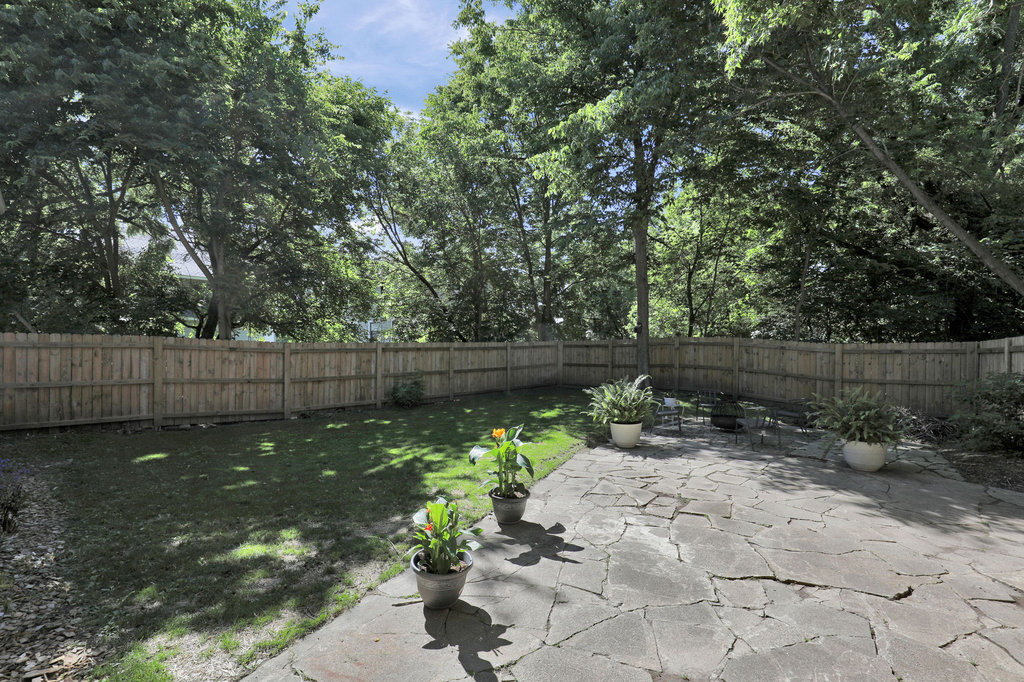  Photo 30
